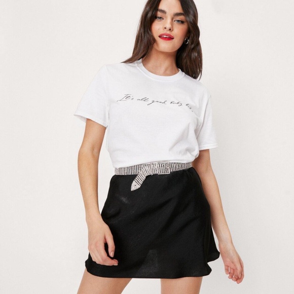 NWT nasty gal It’s all good baby baby scripty font graphic print T-shirt M - Picture 1 of 8